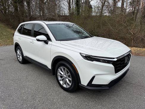 Used 2023 Honda CR-V EX image 4