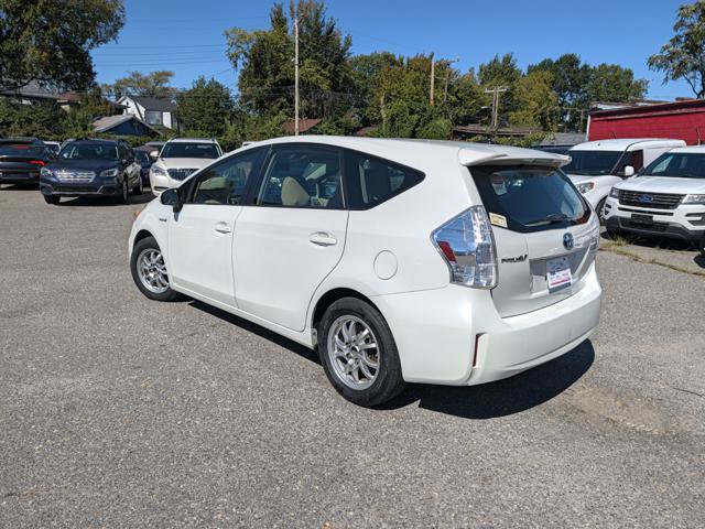 Used 2014 Toyota Prius V Three FWD image 6
