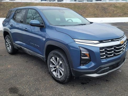 New 2026 Chevrolet Equinox LT w/ Convenience Package II image 16