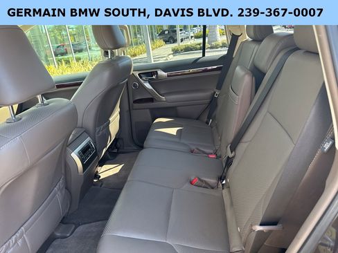 Used 2018 Lexus GX 460 Luxury image 26