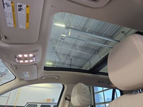 Certified 2026 Mercedes-Benz GLS 450 4MATIC image 33