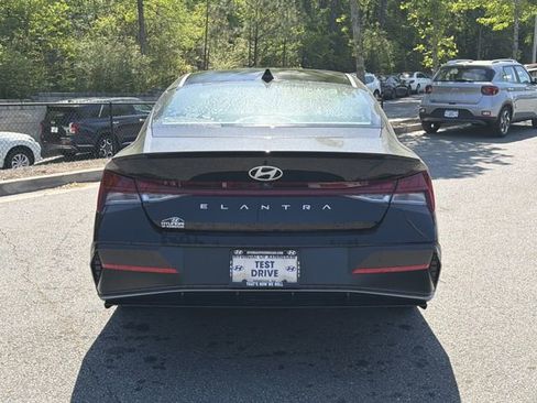New 2026 Hyundai Elantra SEL Sport Premium FWD image 7
