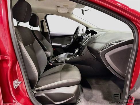 Used 2012 Ford Focus SE FWD image 26