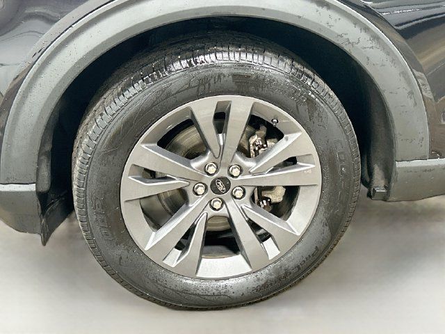 Used 2021 Ford Explorer XLT w/ XLT Sport Appearance Package AWD/4WD image 26