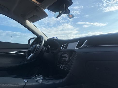 Used 2023 INFINITI QX50 Luxe FWD image 26