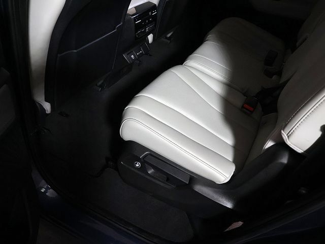 Used 2025 Acura MDX w/ Technology Package AWD/4WD image 29