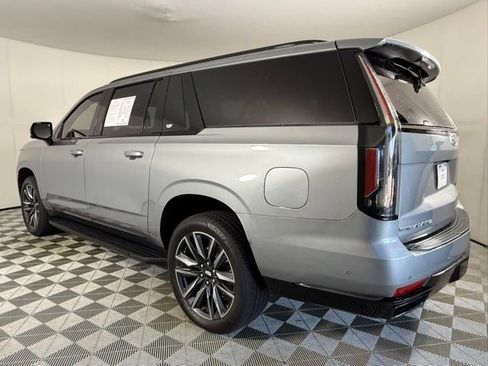 Used 2024 Cadillac Escalade ESV Sport w/ Heavy-Duty Trailer Package image 6