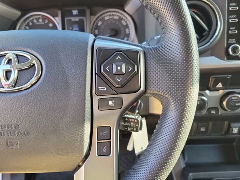 Used 2022 Toyota Tacoma SR5 image 25