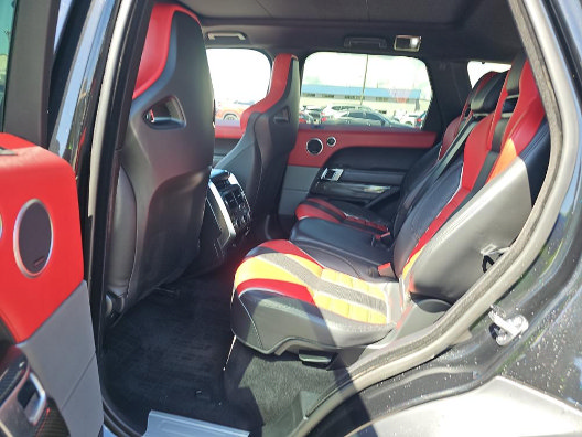 Used 2016 Land Rover Range Rover Sport SVR AWD/4WD image 8
