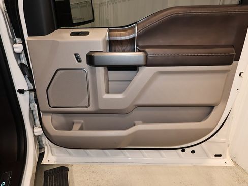 Certified 2019 Ford F150 Limited w/ Trailer Tow Package image 21