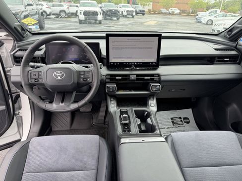Used 2026 Toyota RAV4 XSE w/ Panoramic Sun Roof Package AWD/4WD image 16