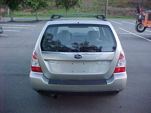 Used 2006 Subaru Forester 2.5X w/ Popular Equipment Group 1H AWD/4WD image 6
