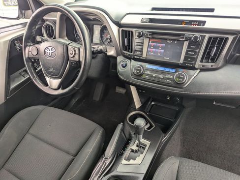 Used 2018 Toyota RAV4 XLE image 33