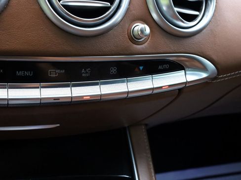 Used 2015 Mercedes-Benz S 550 S550 4MATIC Coupe image 33