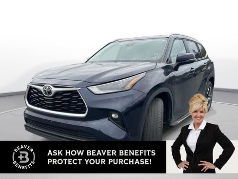Certified 2023 Toyota Highlander XLE image 1
