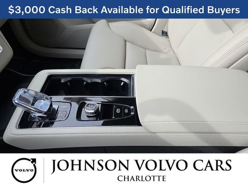 New 2026 Volvo XC90 B6 Ultra w/ Lounge Package image 28