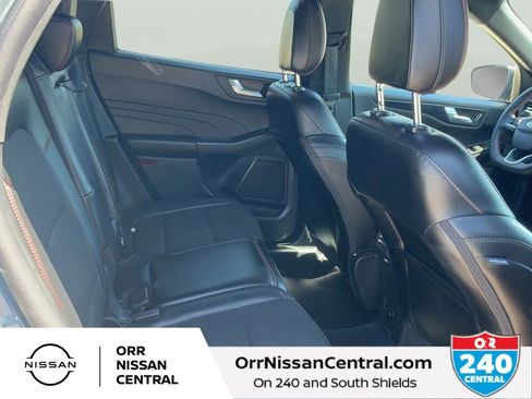 Used 2025 Ford Escape ST-Line image 12
