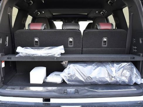 New 2026 INFINITI QX80 Autograph w/ Premium Cargo Package image 39