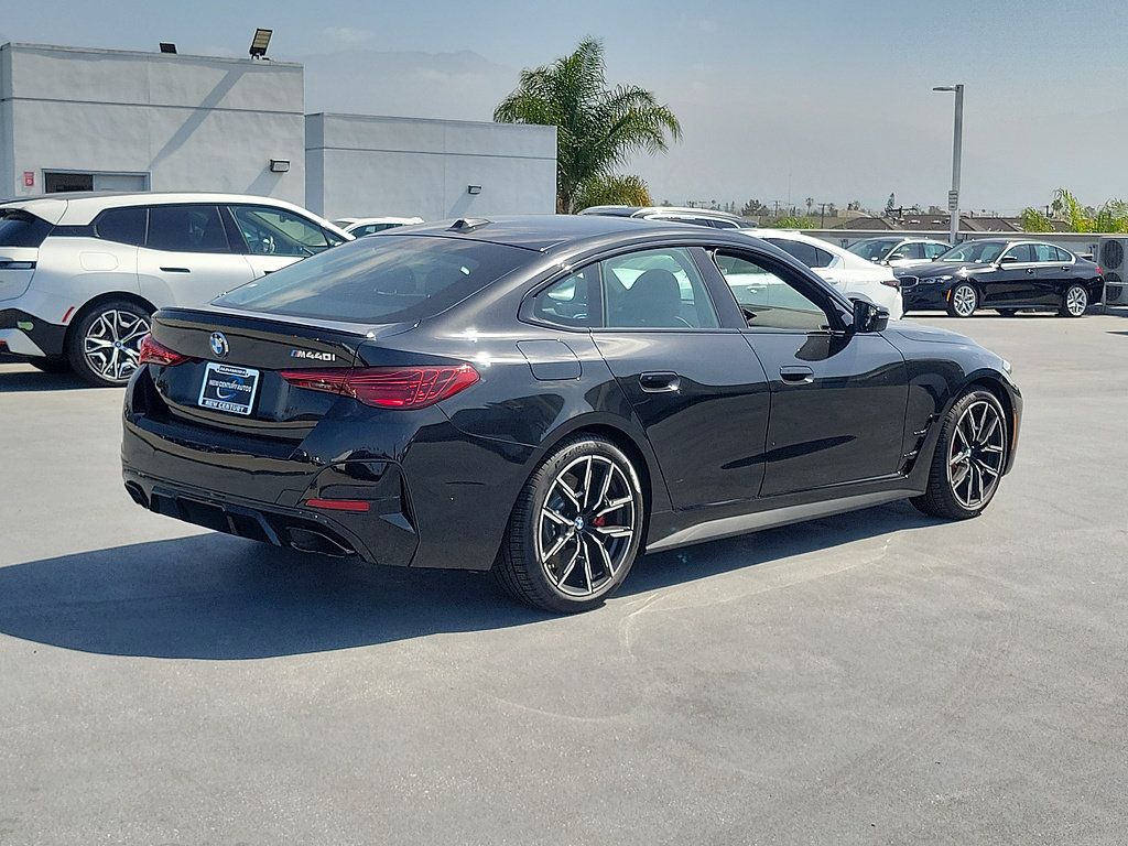 New 2026 BMW M440i w/ Premium Package RWD image 3