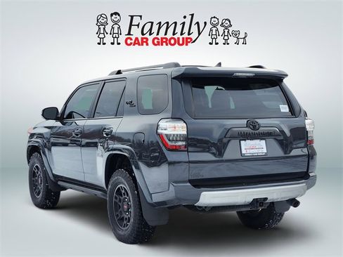 Used 2024 Toyota 4Runner TRD Off-Road Premium image 3