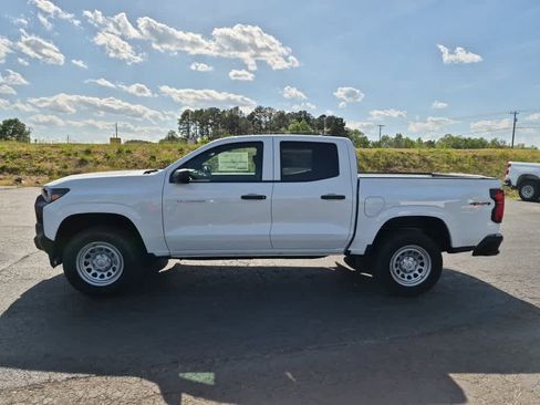 New 2026 Chevrolet Colorado W/T AWD/4WD image 4