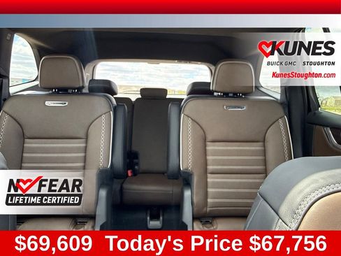 New 2026 GMC Acadia Denali Ultimate w/ LPO, Floor Liner Package AWD/4WD image 45