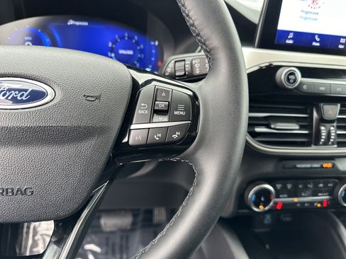 Used 2022 Ford Escape SEL w/ Technology Package image 22