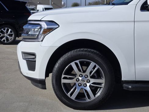 Certified 2024 Ford Expedition Limited image 9
