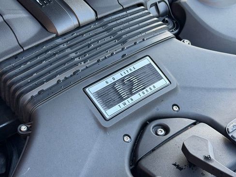 Certified 2017 Bentley Bentayga image 28