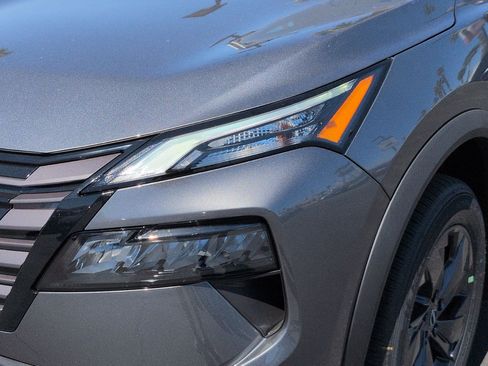 New 2026 Nissan Rogue SV image 8