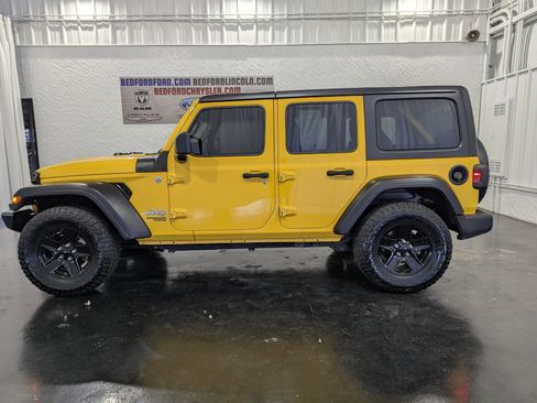 Used 2019 Jeep Wrangler Unlimited Sport S image 2