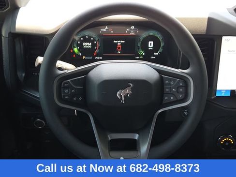 New 2025 Ford Bronco 4-Door image 14