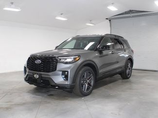 New 2026 Ford Explorer ST-Line w/ ST-Line Street Pack video 3