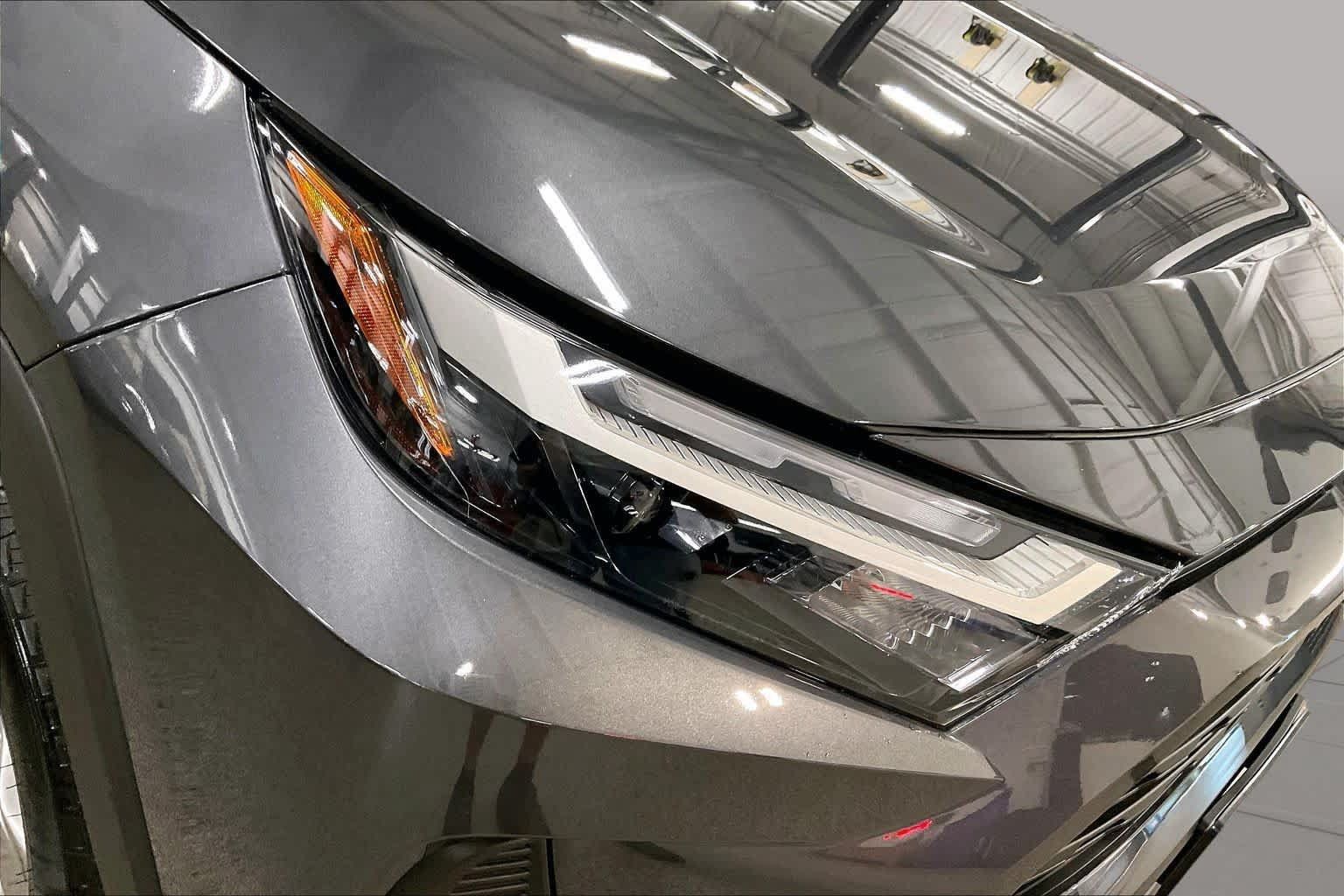 Used 2024 Toyota RAV4 XLE AWD/4WD image 27