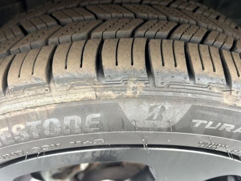 Used 2017 Nissan Sentra SR w/ SR Midnight Edition image 22