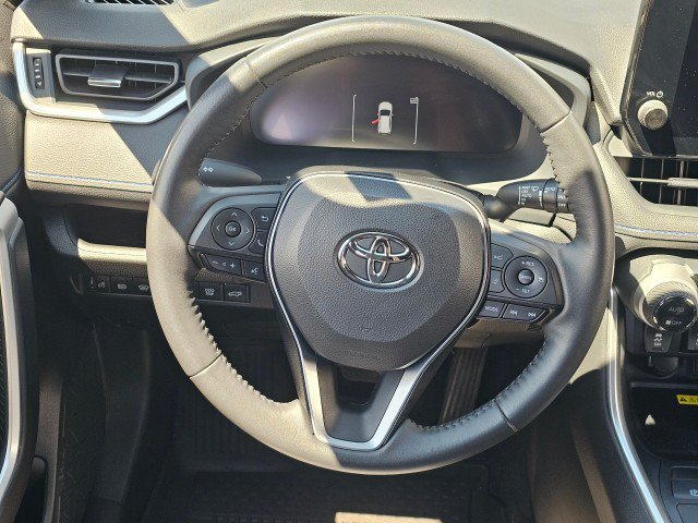 Used 2023 Toyota RAV4 XSE AWD/4WD image 26