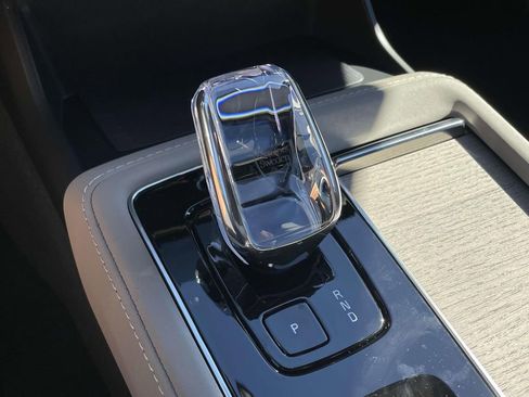 New 2026 Volvo XC90 B6 Core image 21