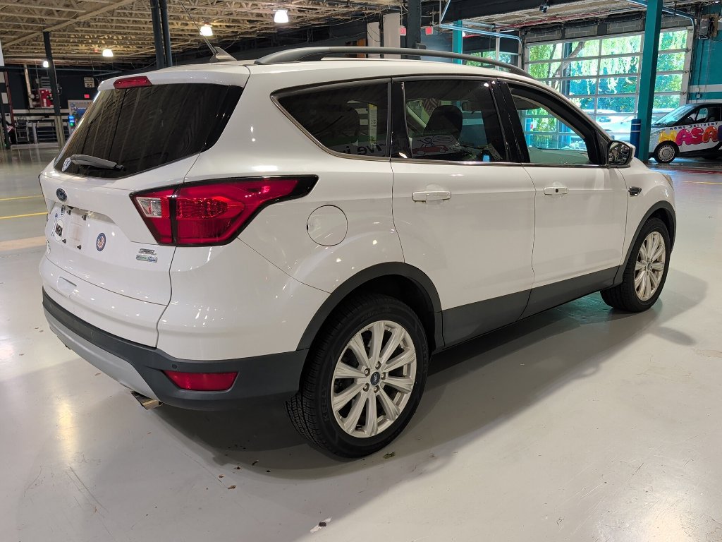 Used 2019 Ford Escape SEL AWD/4WD image 11
