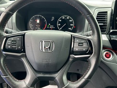 Used 2025 Honda Odyssey Sport-L image 19
