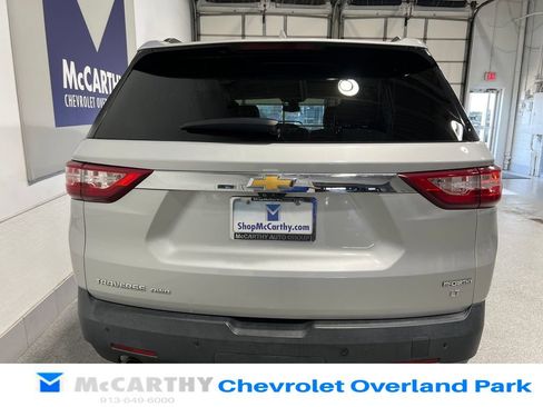 Used 2020 Chevrolet Traverse LT w/ LT Premium Package AWD/4WD image 6