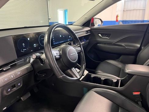 Used 2024 Hyundai Kona Limited image 22