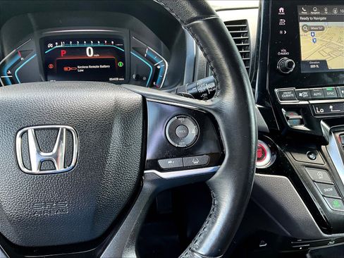Used 2023 Honda Odyssey Touring image 11