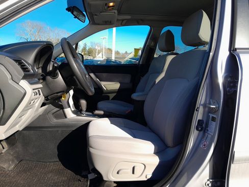 Used 2016 Subaru Forester 2.5i Premium w/ All-Weather Package image 12