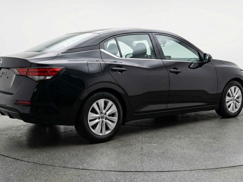 Used 2025 Nissan Sentra S FWD image 9