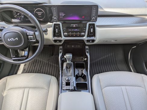 Used 2023 Kia Sorento SX FWD image 13