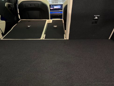 Used 2025 BMW X3 xDrive30i w/ Convenience Package image 31