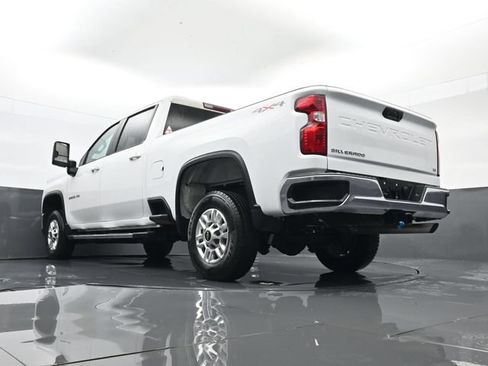 Used 2025 Chevrolet Silverado 2500 LT w/ Convenience Package AWD/4WD image 24