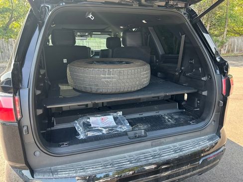 Used 2024 Toyota Sequoia Platinum image 14