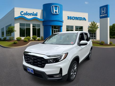 Used 2023 Honda Passport EX-L image 2