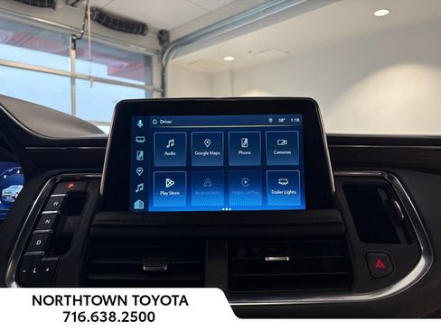 Used 2023 Chevrolet Suburban High Country AWD/4WD image 11